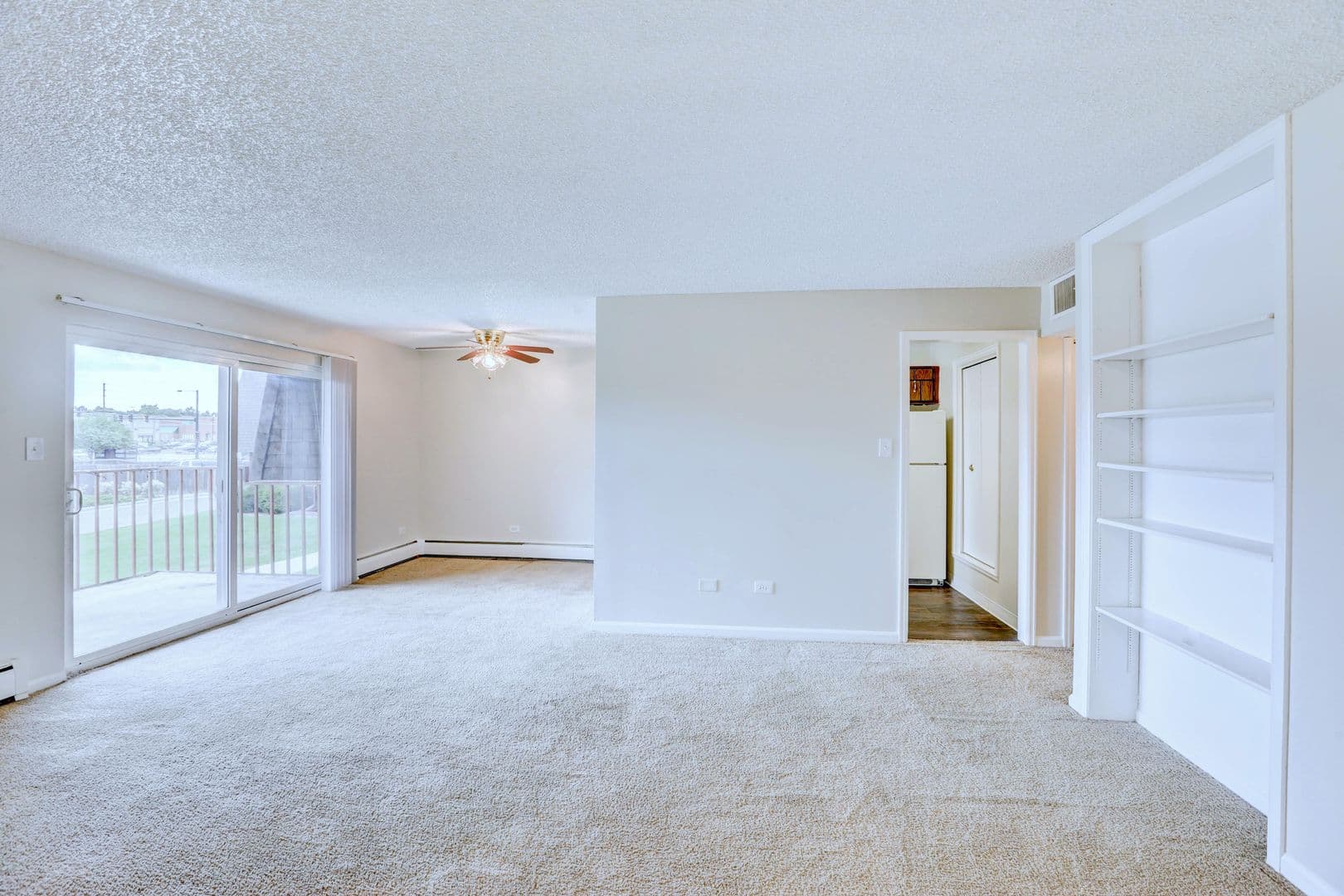 Denver Apartment: 2050 South Monaco Street Parkway