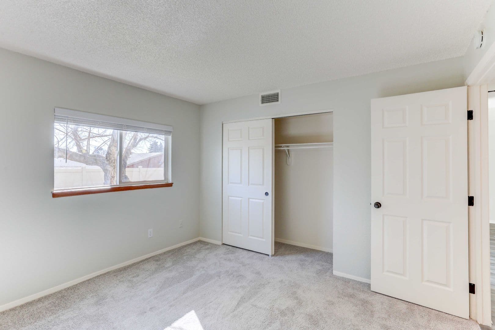 Lakewood Apartment: 1672 Dover Street