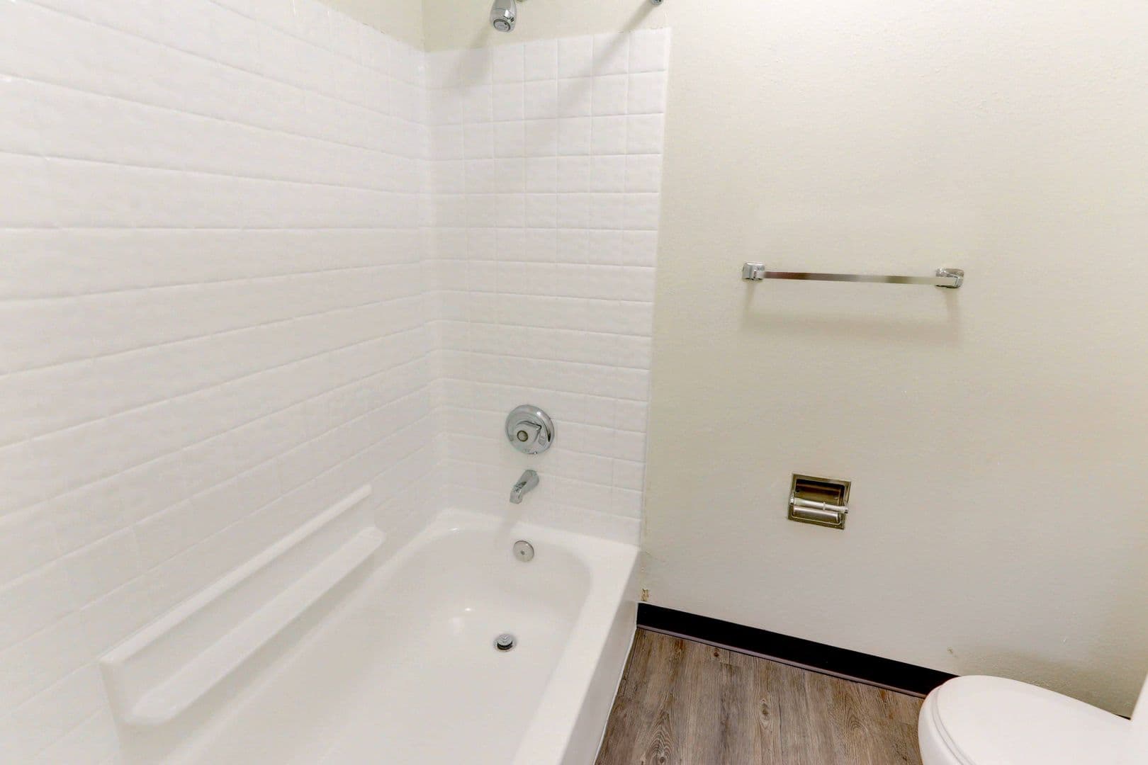 Lakewood Apartment: 12598 W. Dakota Avenue