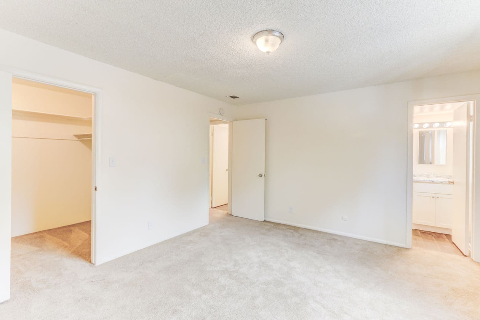 Denver Apartment: 7520 W. Amherst Avenue