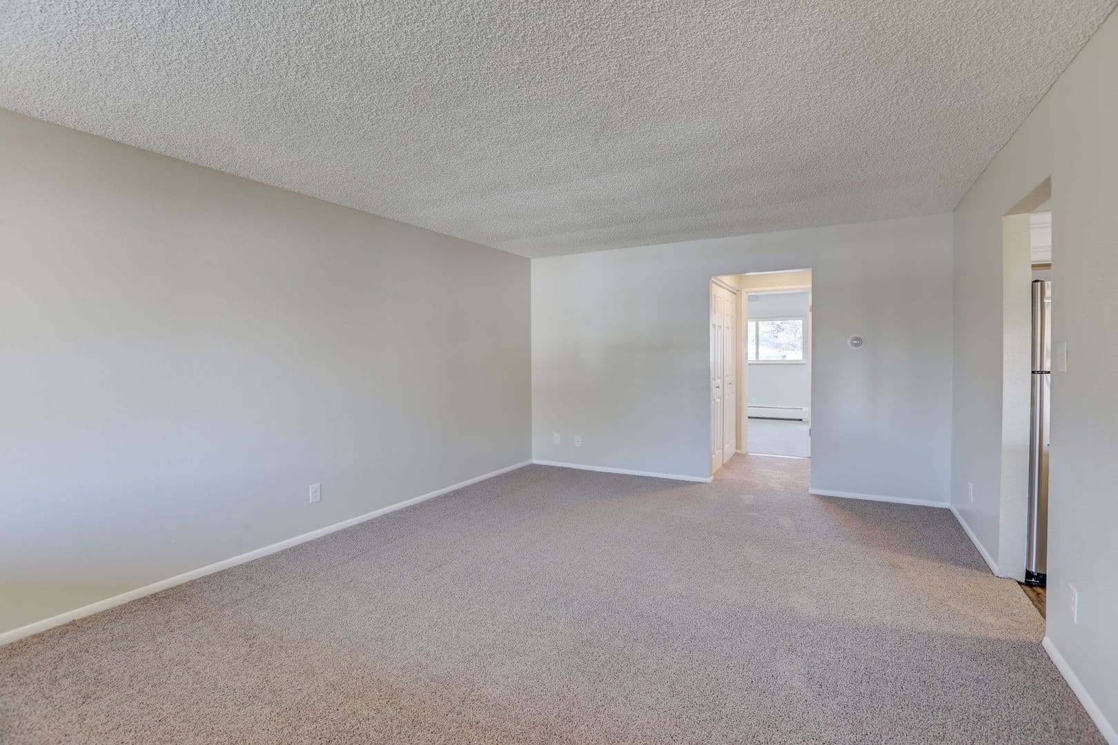 Lakewood Apartment: 7830 West 10th Avenue