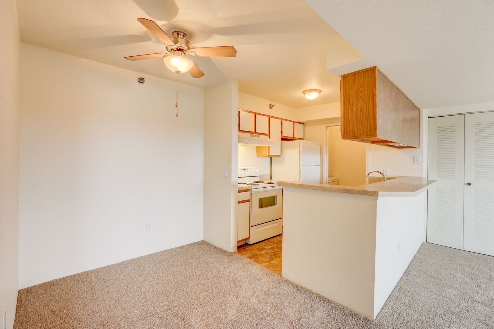 Lakewood Apartment: 12598 W. Dakota Avenue