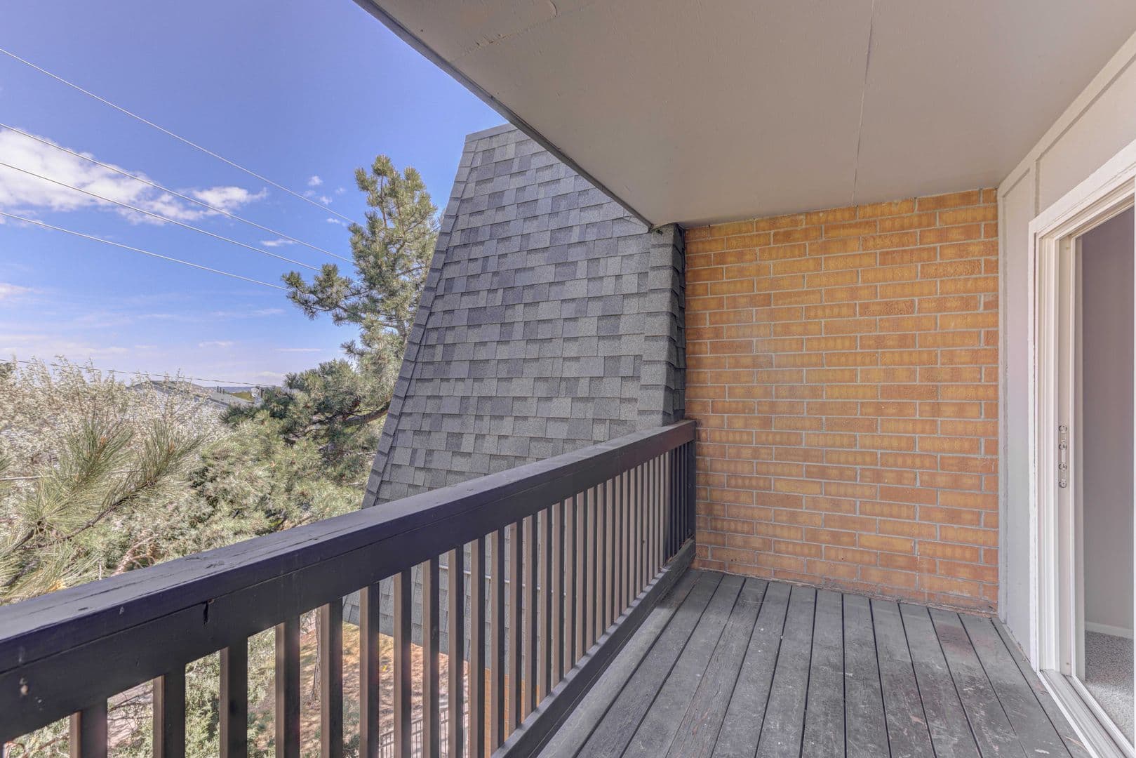 Lakewood Apartment: 13050 West Cedar Drive