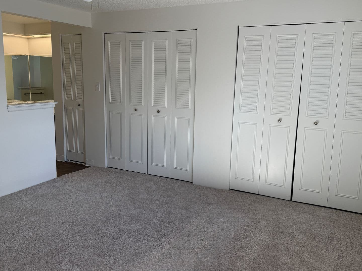 Lakewood Apartment: 11280 W. 20th Ave.