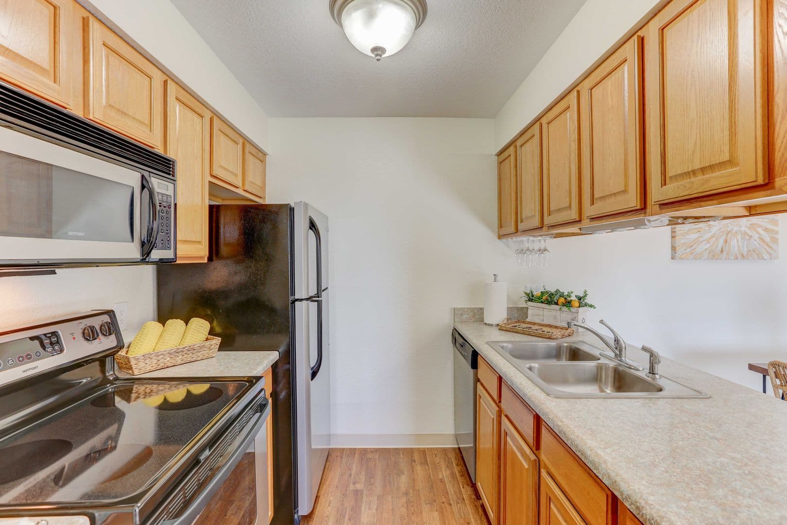 Lakewood Apartment: 12598 W. Dakota Avenue