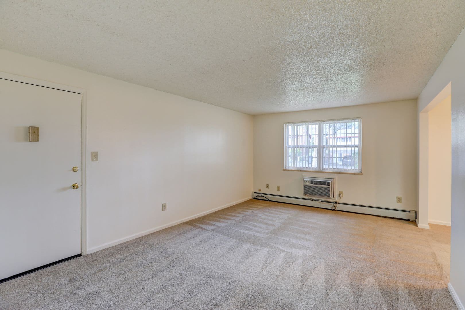 Lakewood Apartment: 11280 W. 20th Ave.