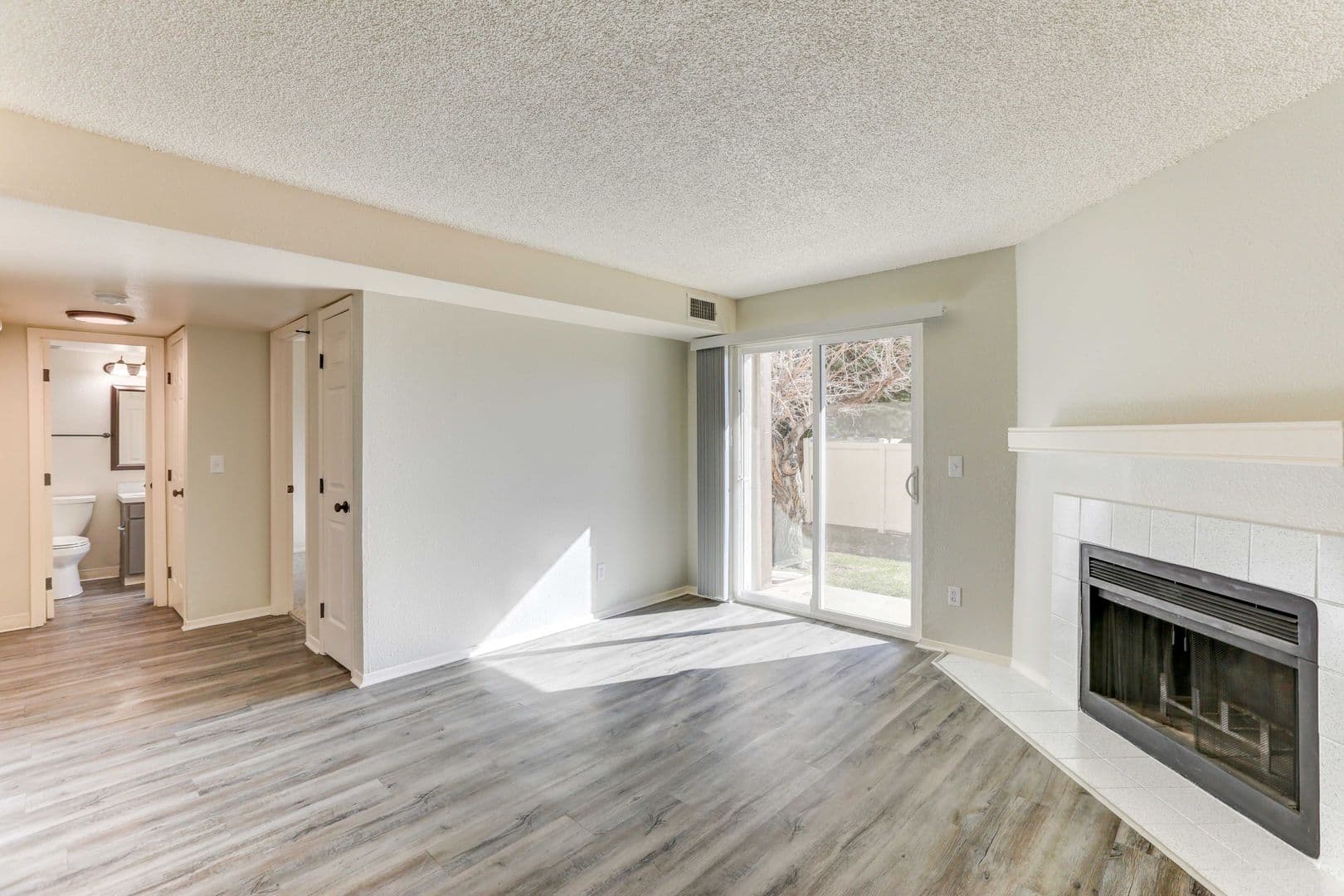 Lakewood Apartment: 1672 Dover Street