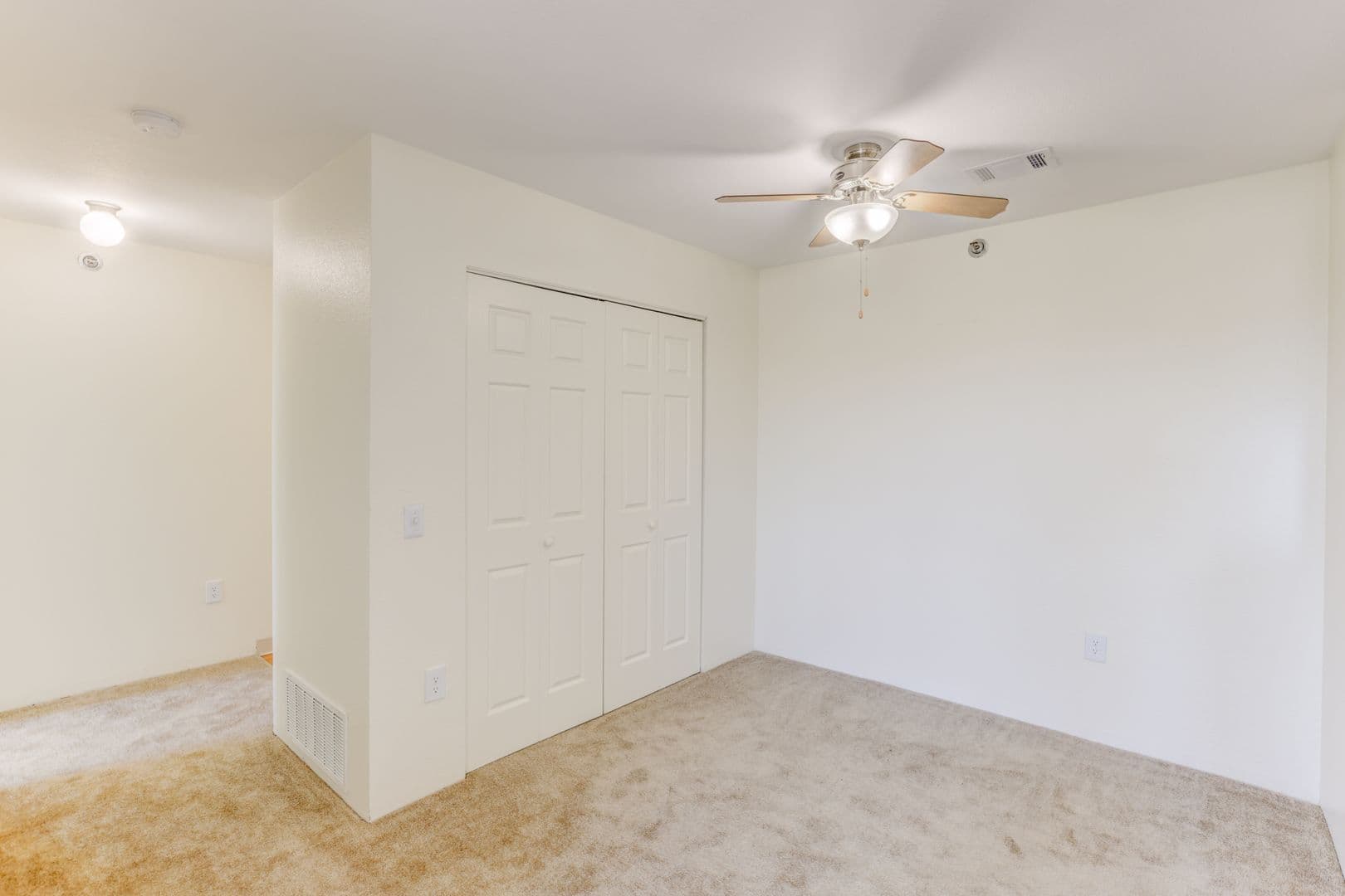 Lakewood Apartment: 12598 W. Dakota Avenue