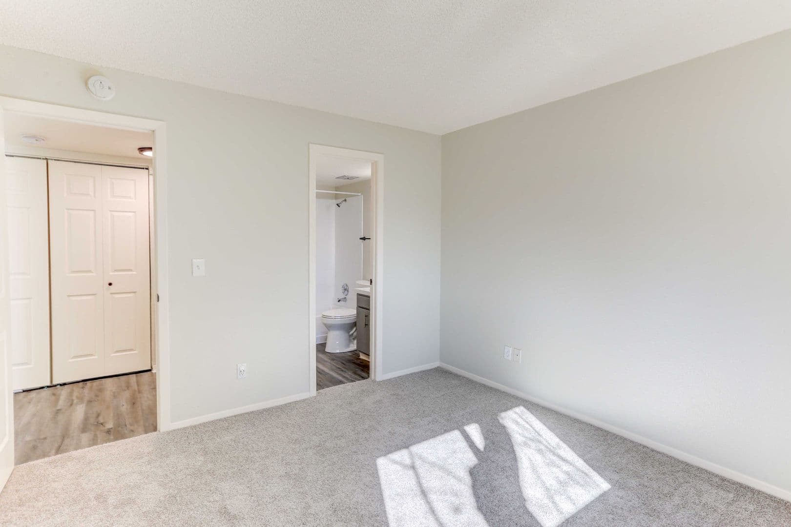 Lakewood Apartment: 1672 Dover Street