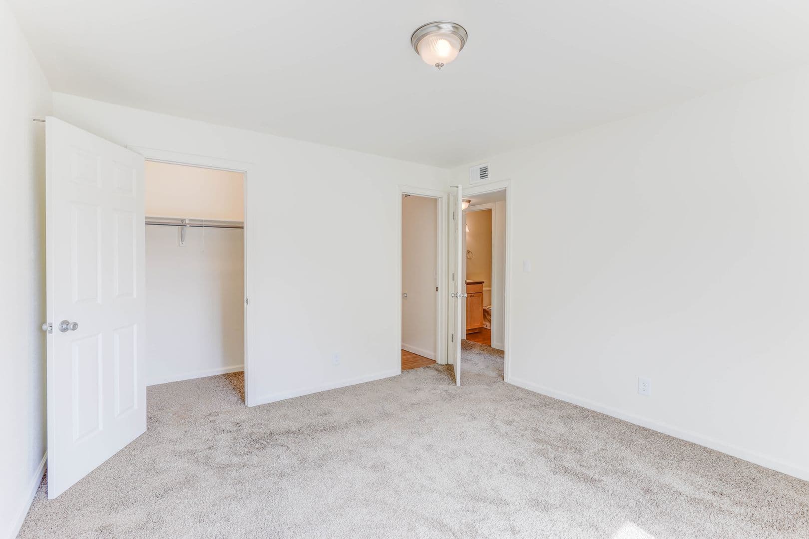 Lakewood Apartment: 13050 West Cedar Drive
