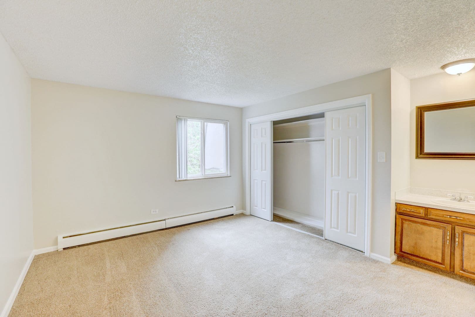 Denver Apartment: 2050 South Monaco Street Parkway