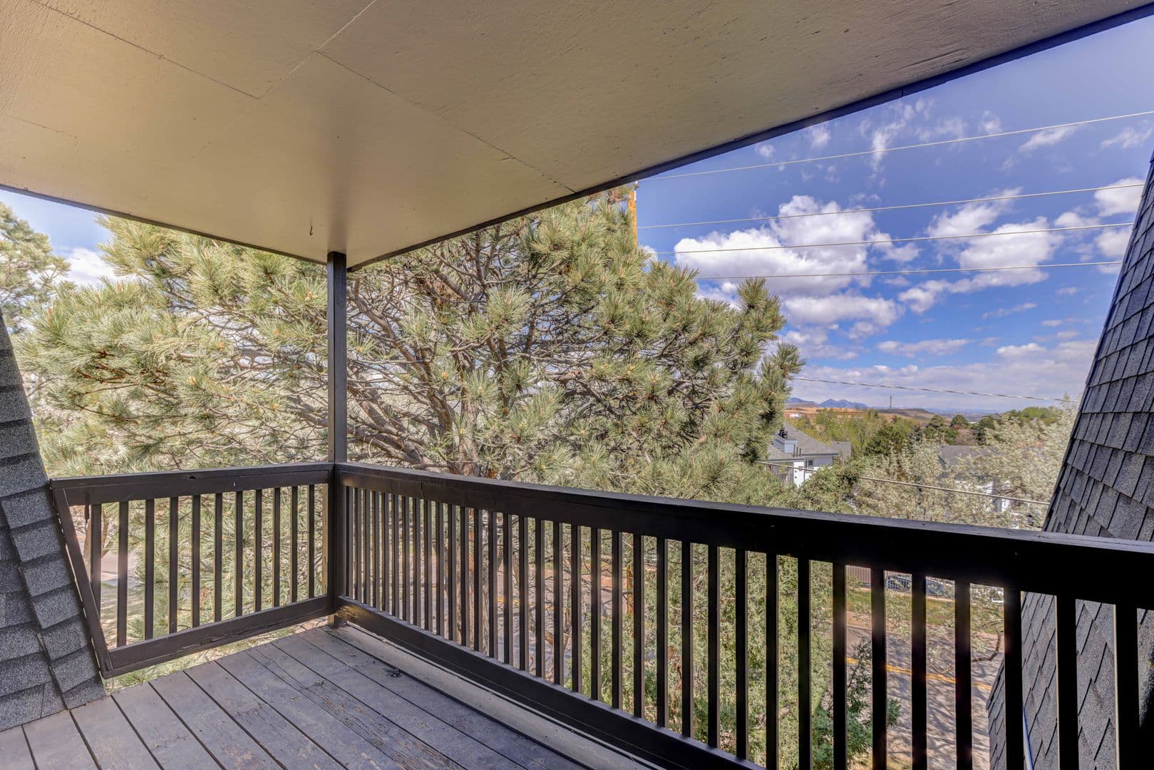 Lakewood Apartment: 13050 West Cedar Drive