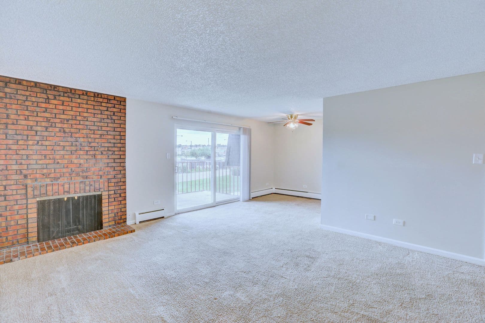 Denver Apartment: 2050 South Monaco Street Parkway