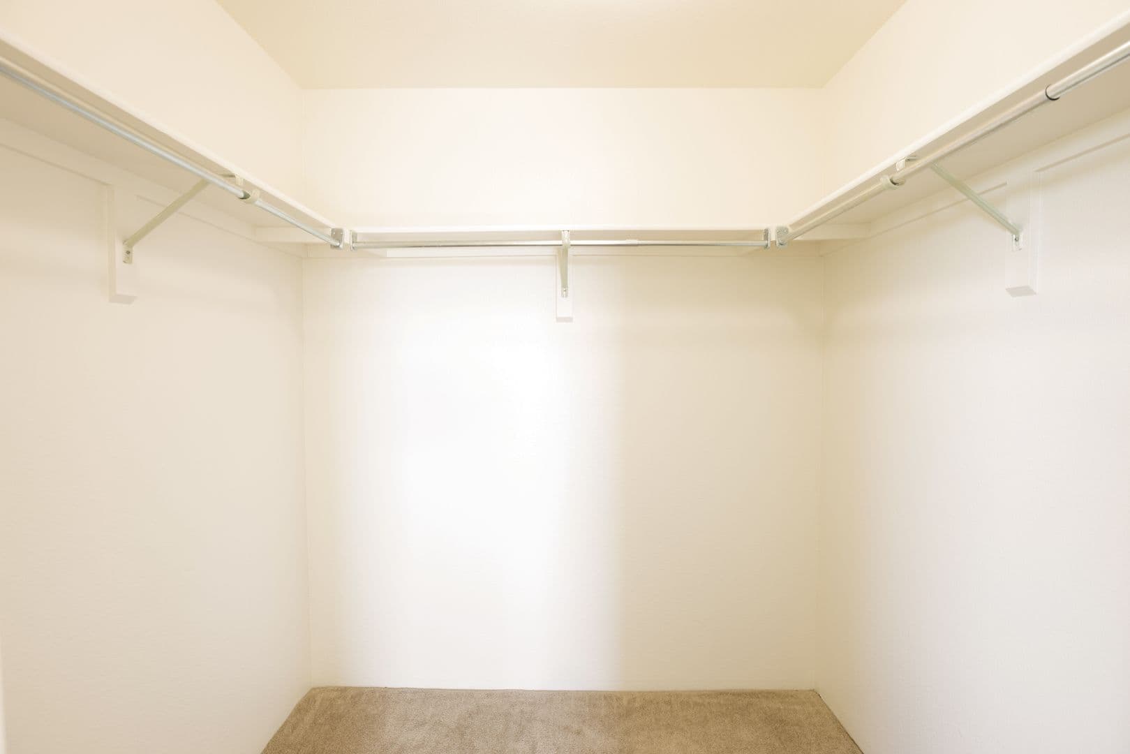Lakewood Apartment: 12598 W. Dakota Avenue