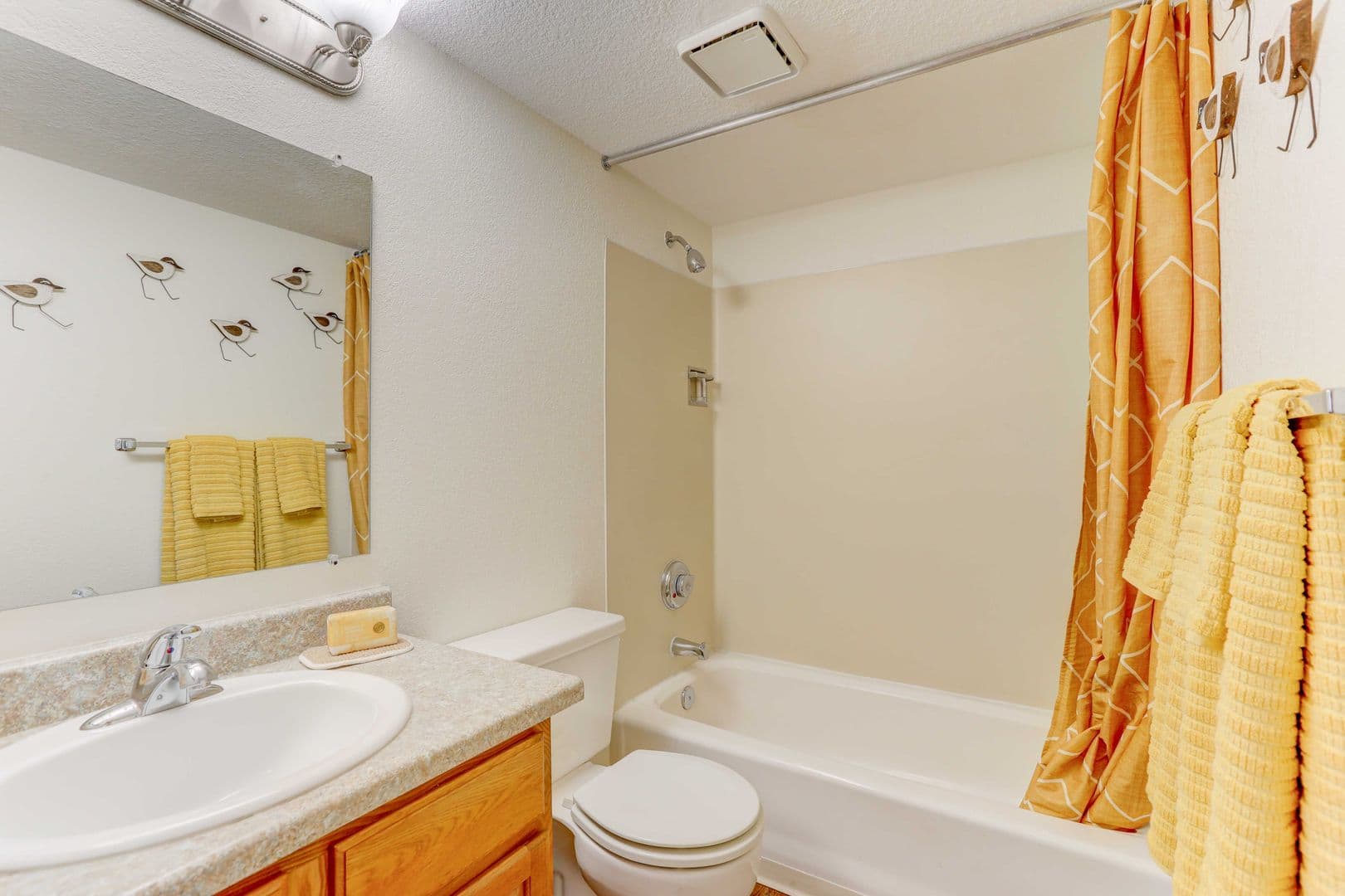 Lakewood Apartment: 12598 W. Dakota Avenue