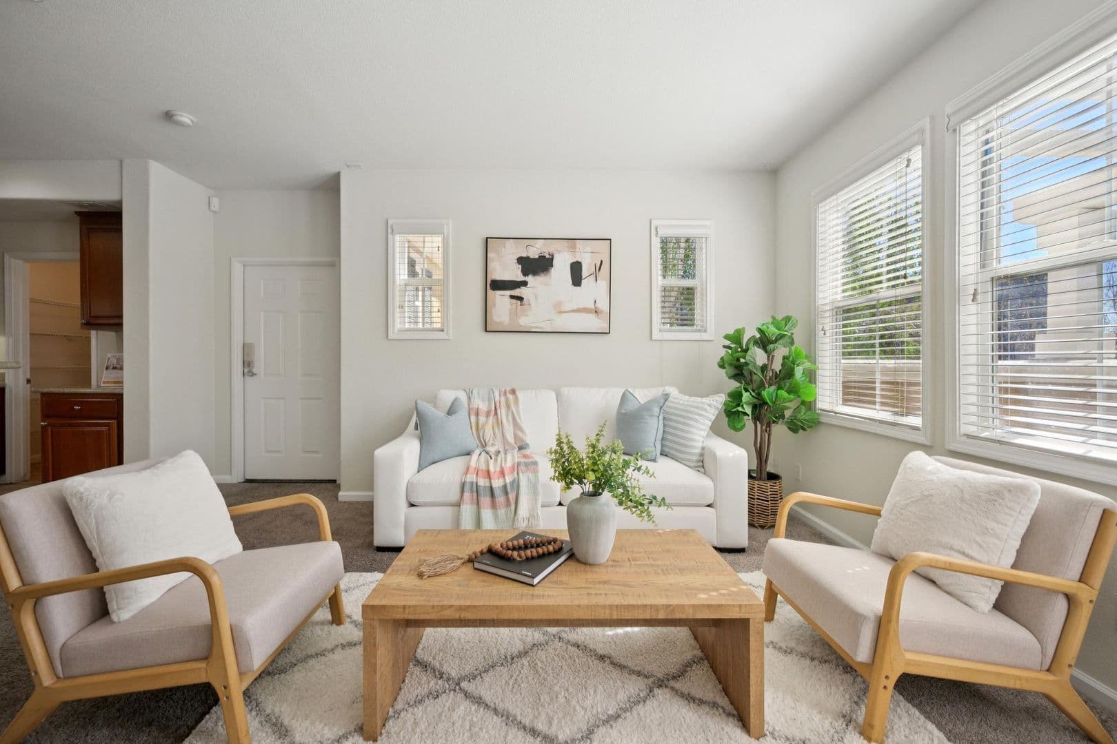 Dublin House: 4302 Keegan St