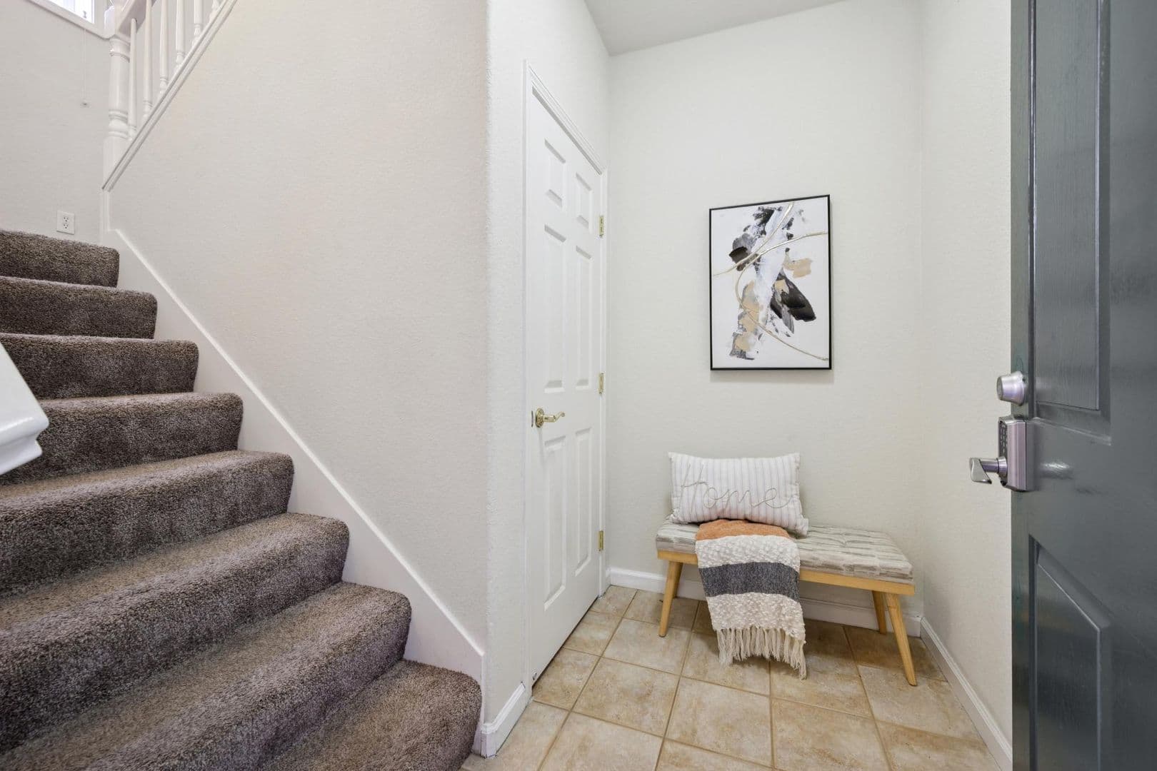 Dublin House: 4302 Keegan St