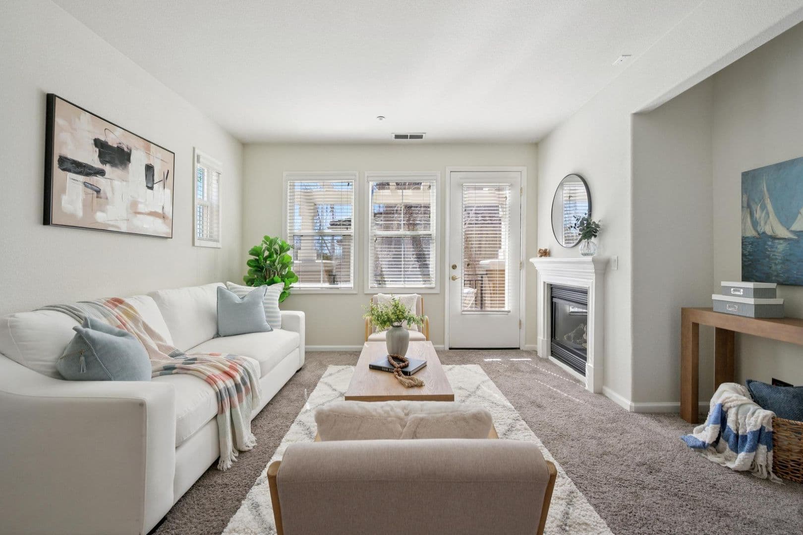 Dublin House: 4302 Keegan St