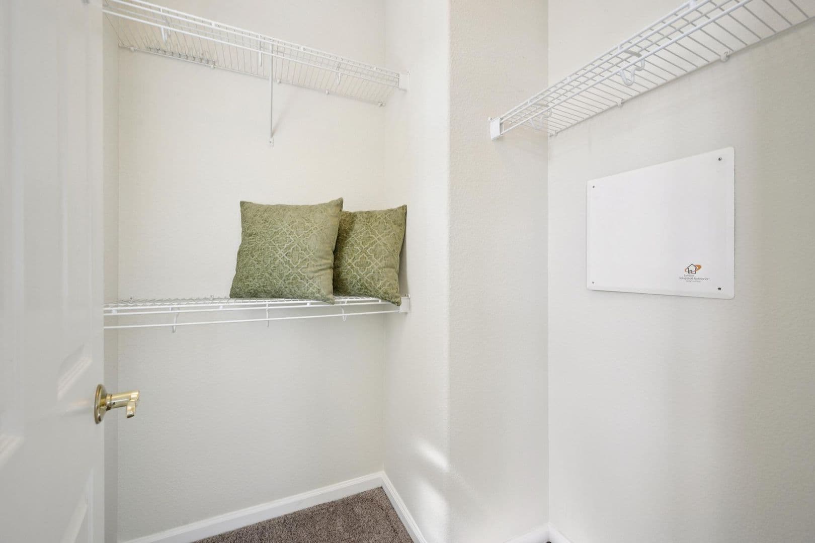 Dublin House: 4302 Keegan St
