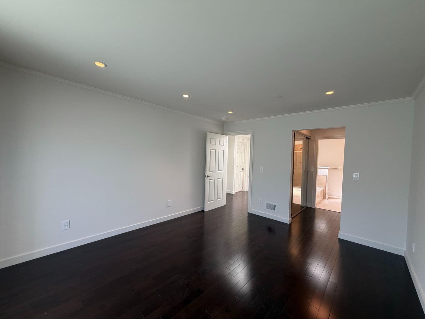 San Francisco Condo: 2050 Divisadero St #3