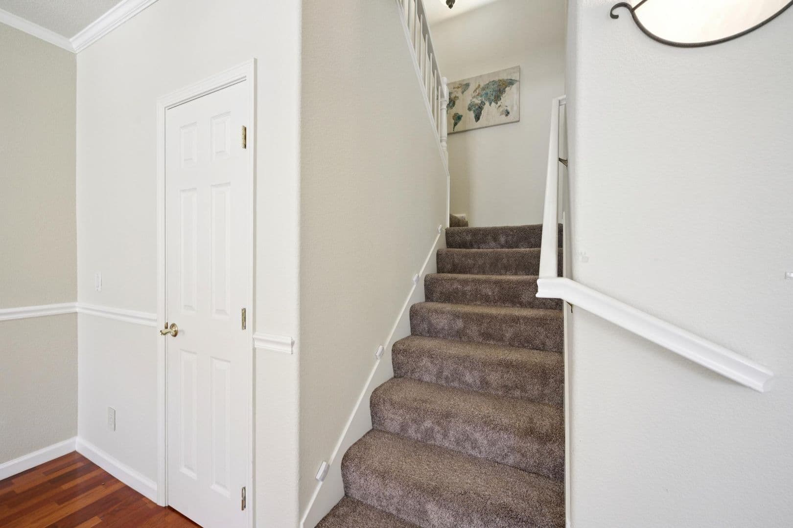 Dublin House: 4302 Keegan St