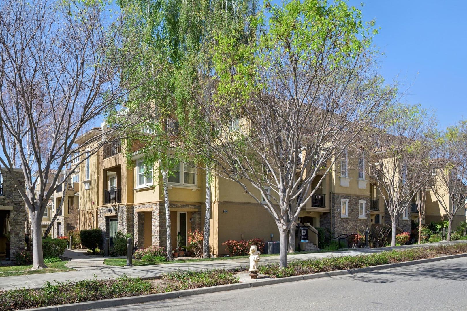 Dublin House: 4302 Keegan St