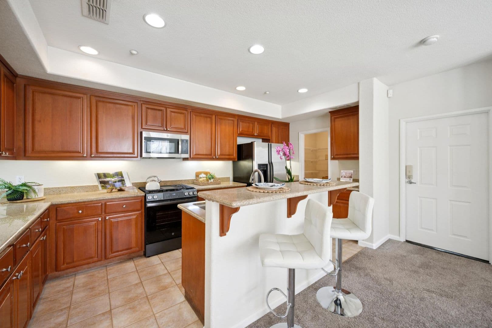 Dublin House: 4302 Keegan St