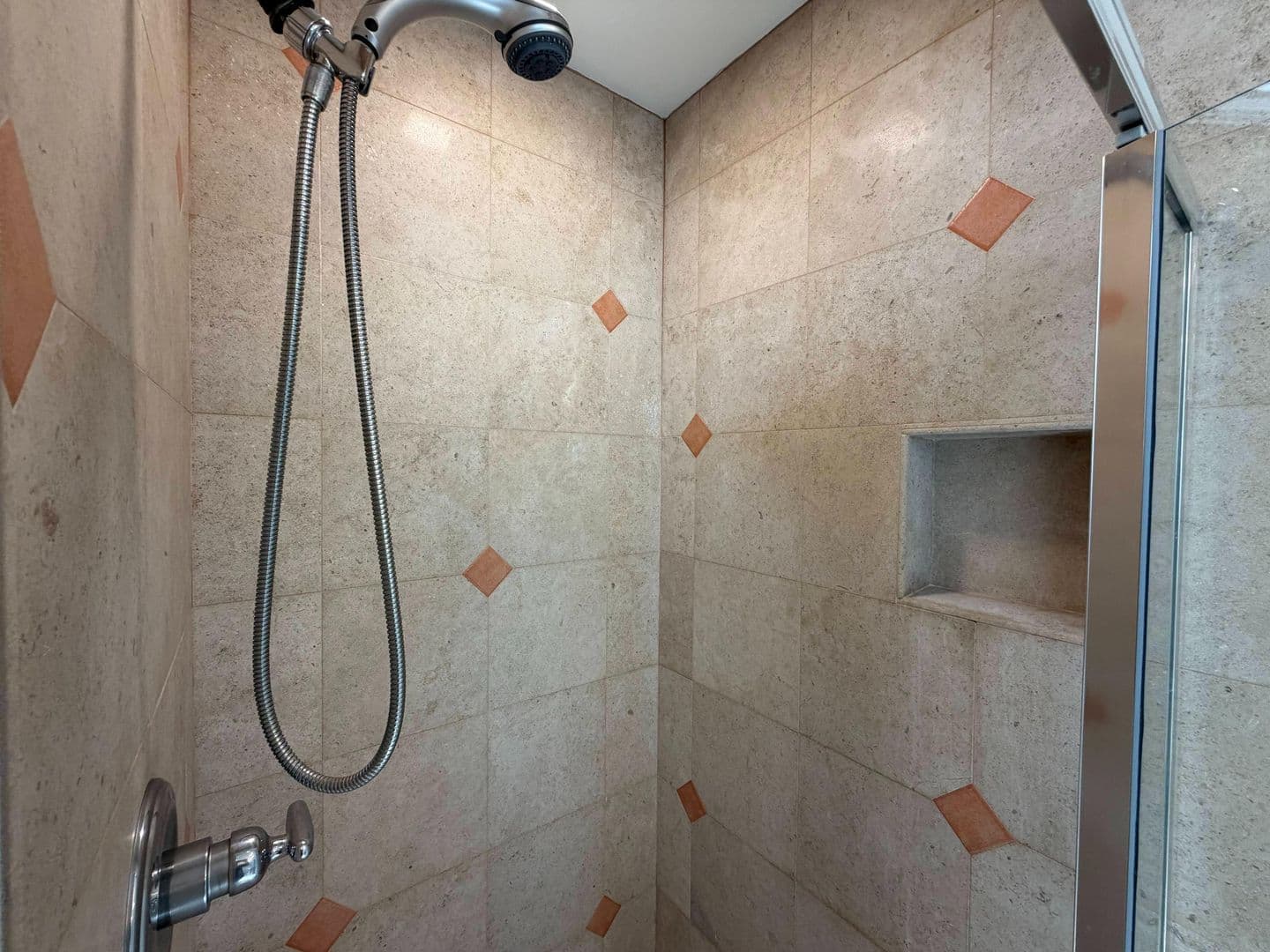 San Francisco Condo: 2050 Divisadero St #3