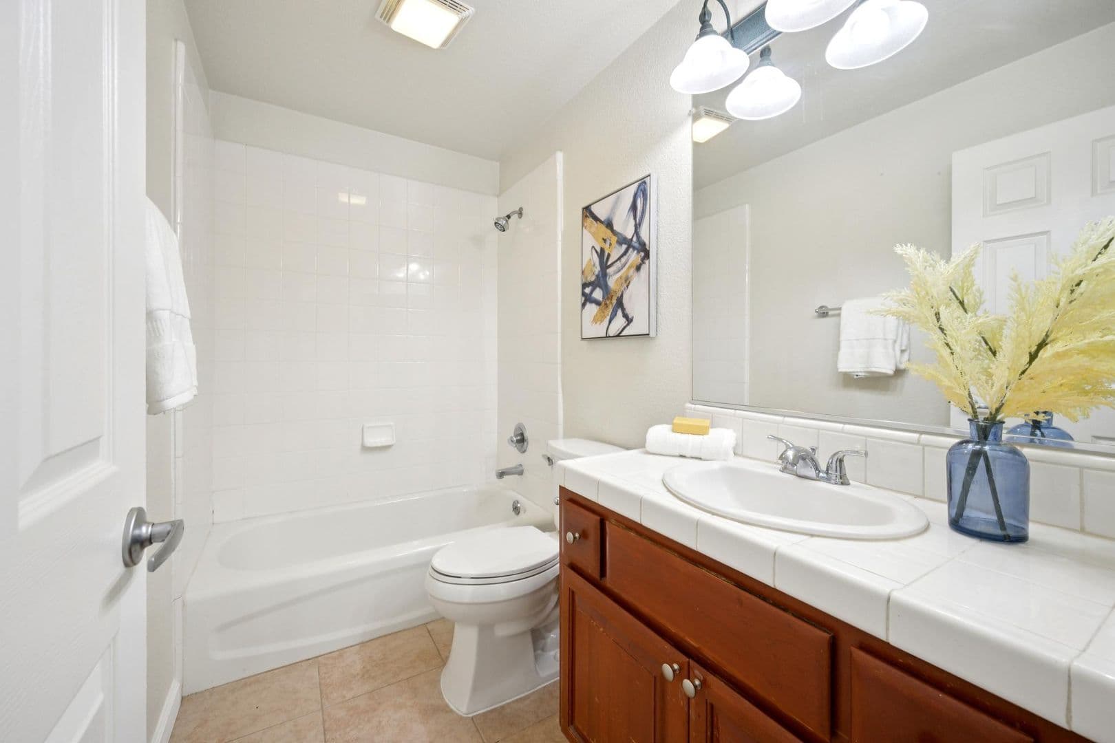 Dublin House: 4302 Keegan St