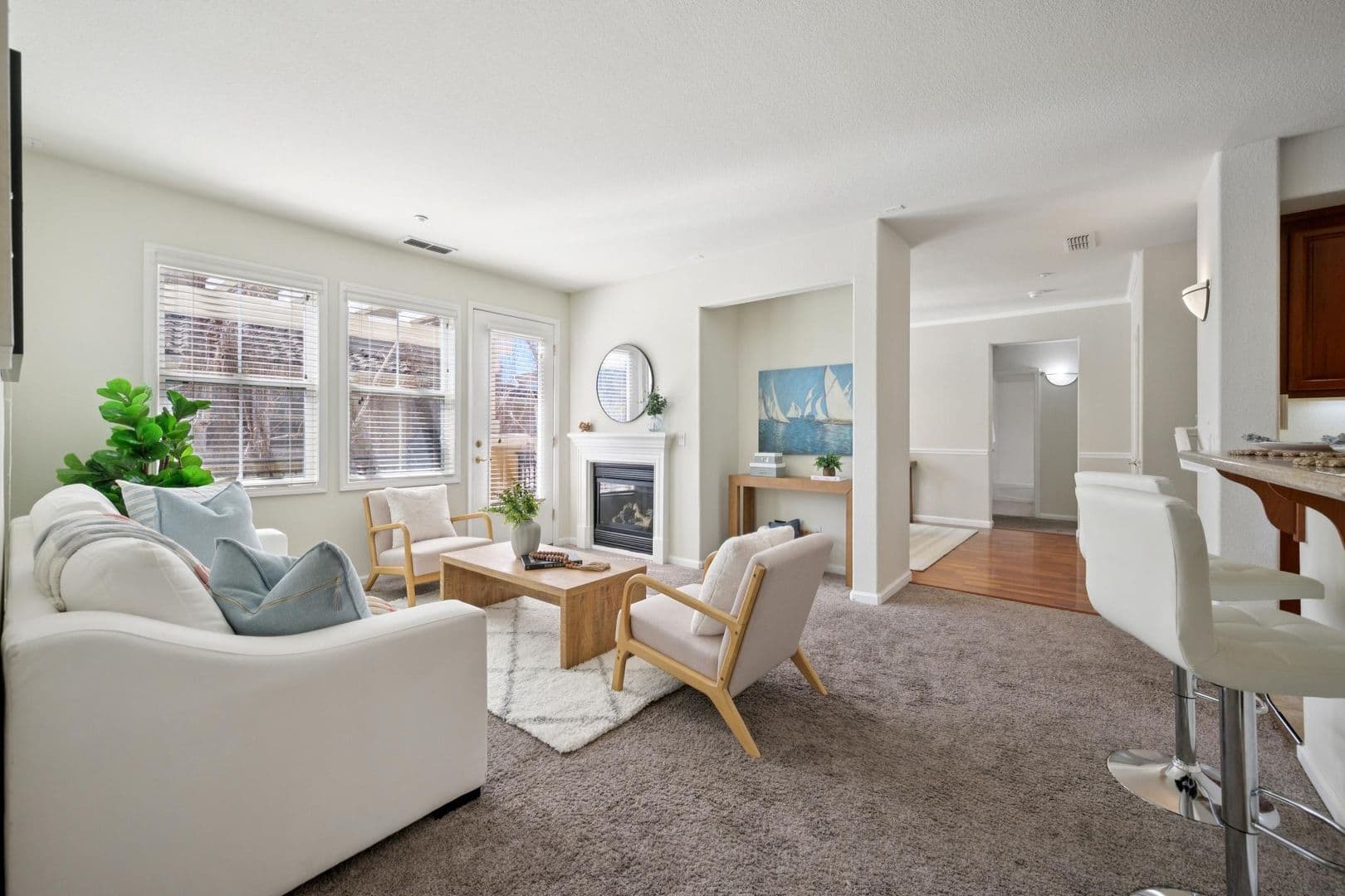 Dublin House: 4302 Keegan St
