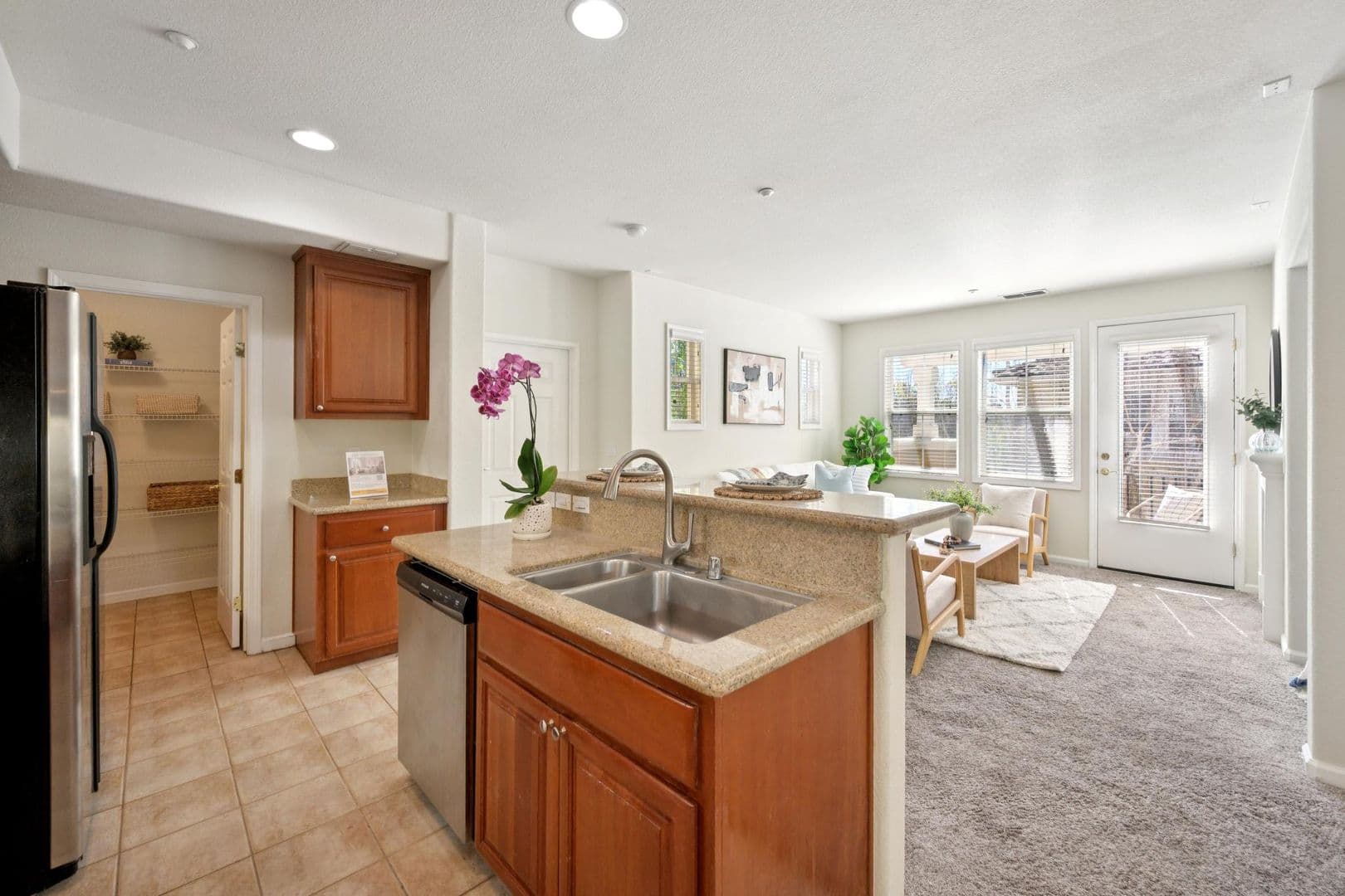 Dublin House: 4302 Keegan St