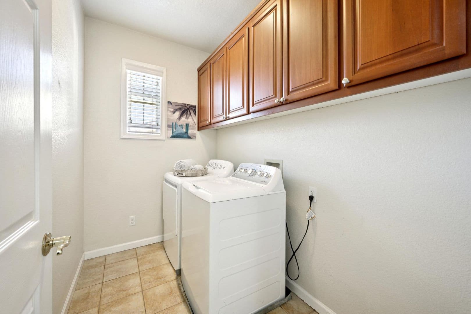 Dublin House: 4302 Keegan St