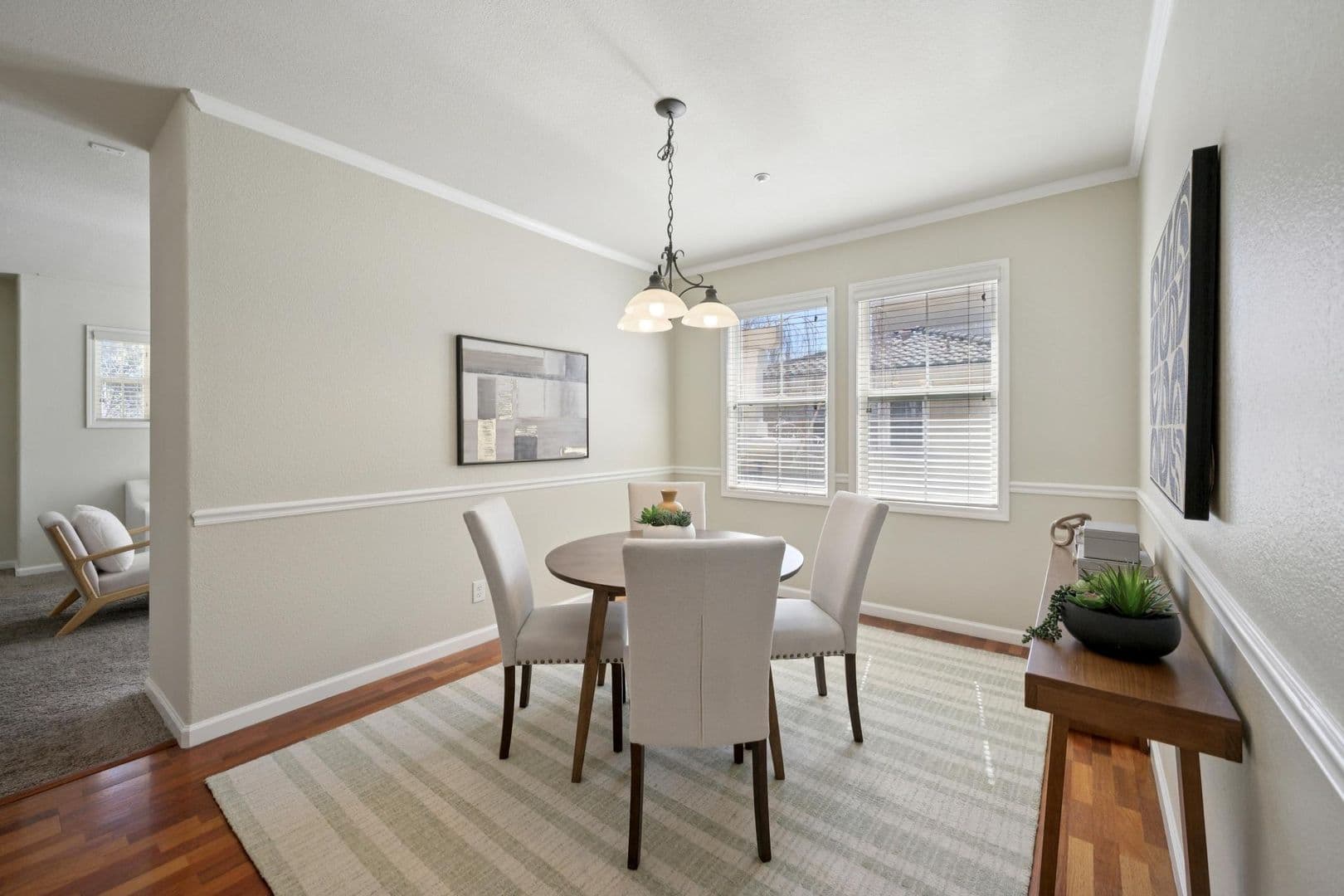 Dublin House: 4302 Keegan St
