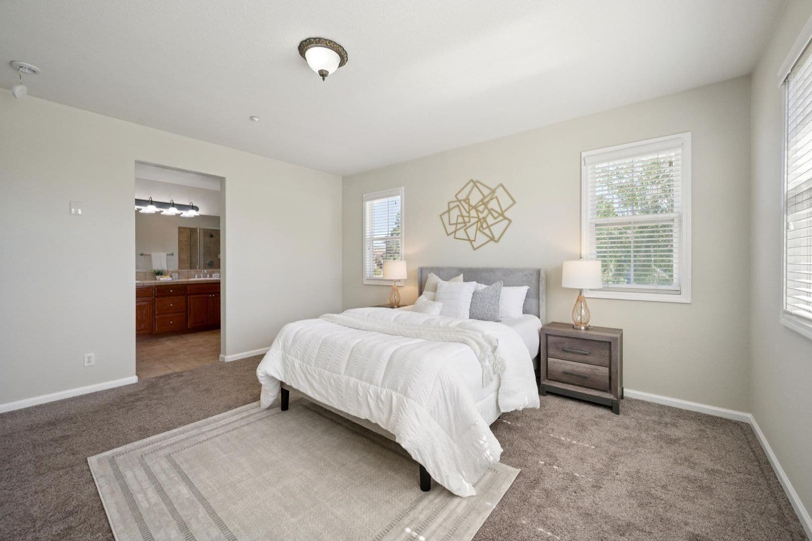 Dublin House: 4302 Keegan St