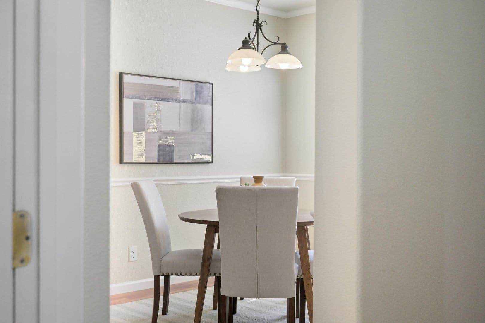 Dublin House: 4302 Keegan St