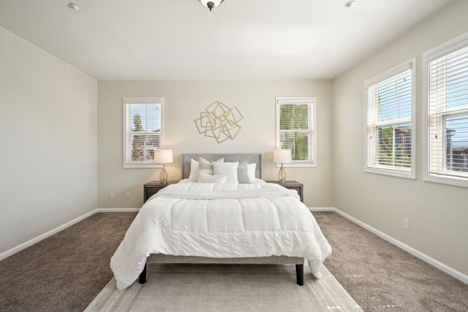 Dublin House: 4302 Keegan St