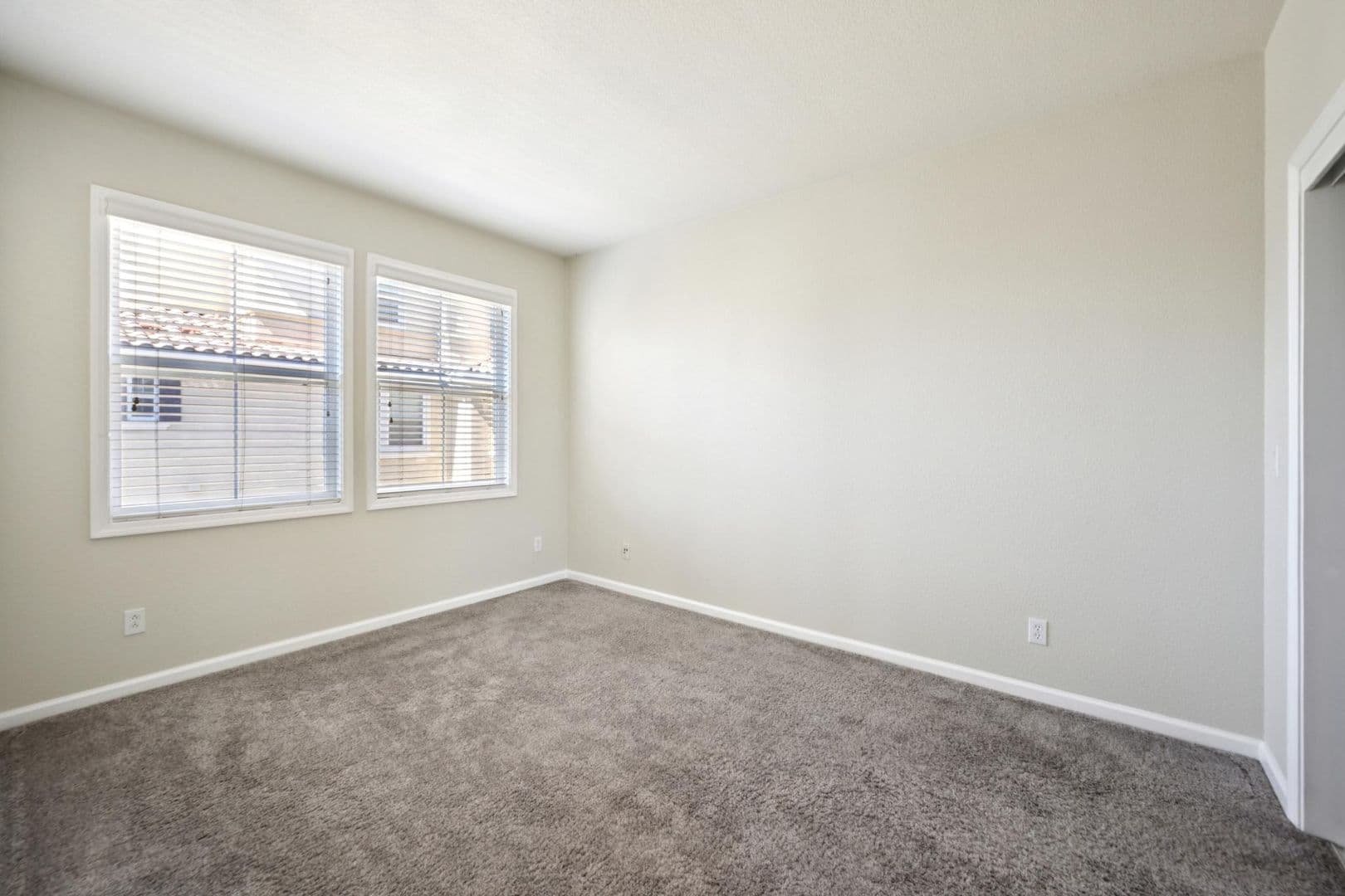 Dublin House: 4302 Keegan St