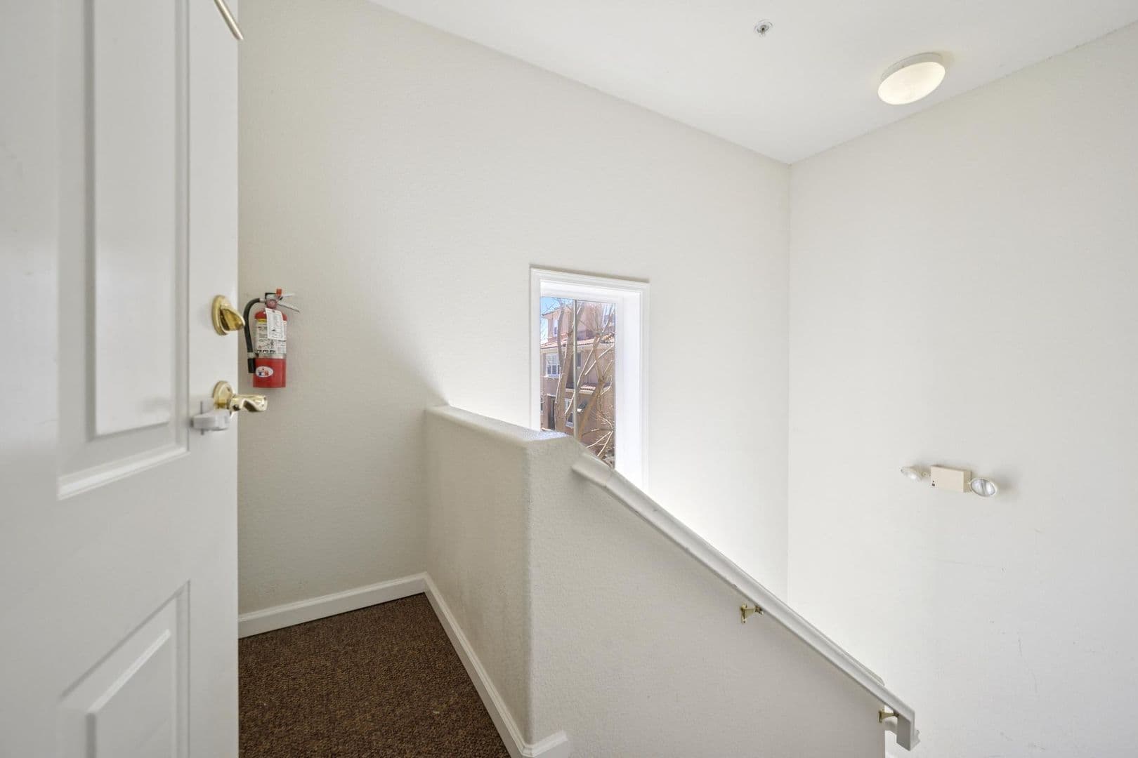 Dublin House: 4302 Keegan St