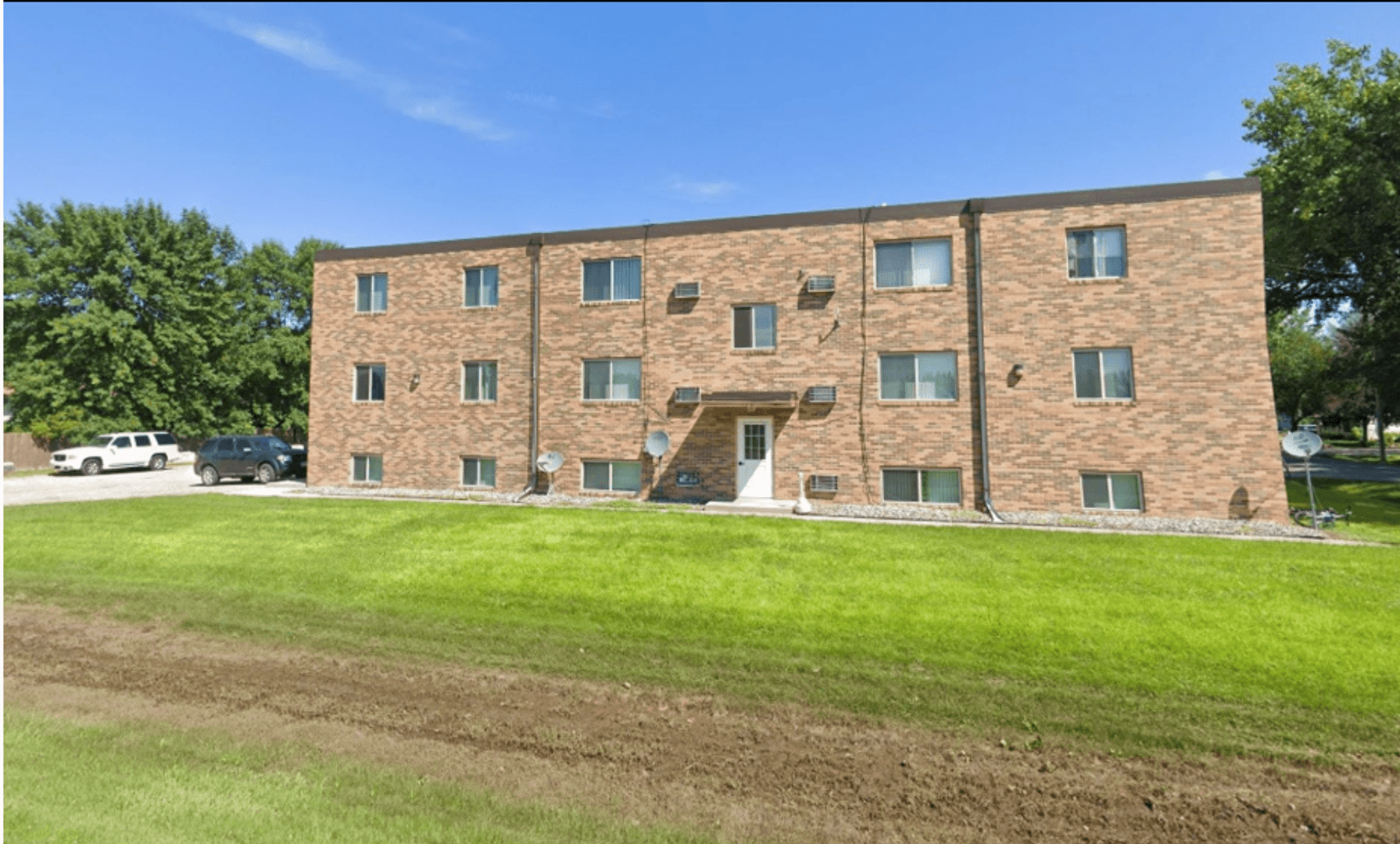 Glyndon Apartment: 120 7th Street
