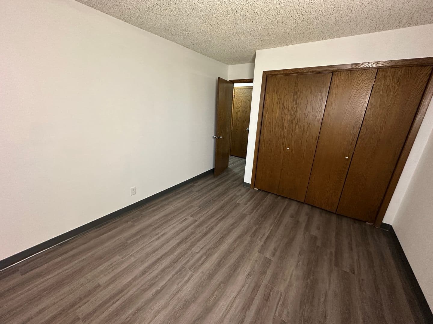 Wahpeton Apartment: 1305 11th Street North