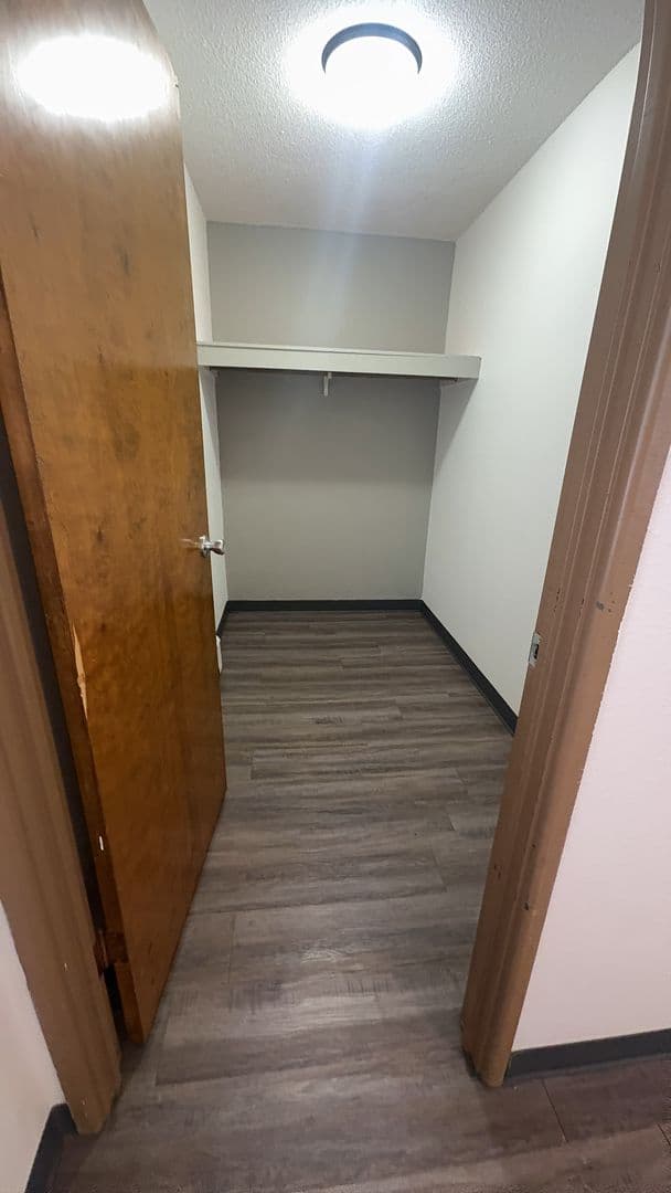 Glyndon Apartment: 120 7th Street