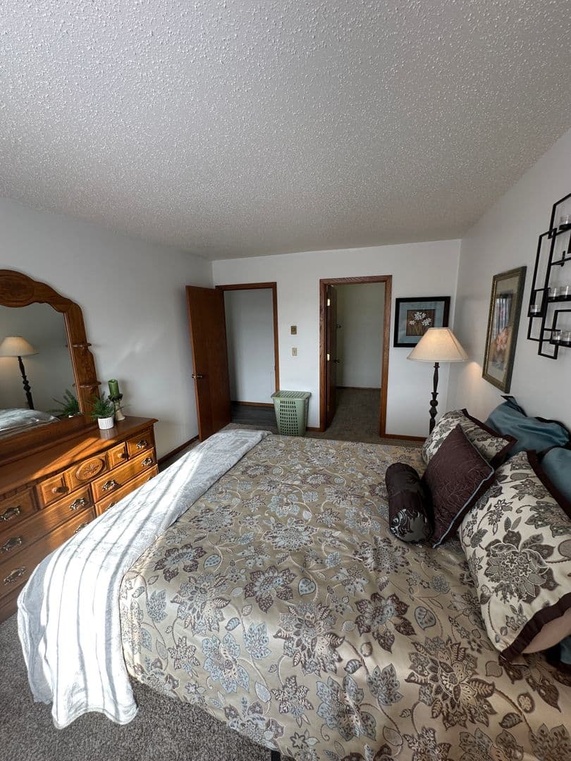 Moorhead Apartment: 3015 20th Street S