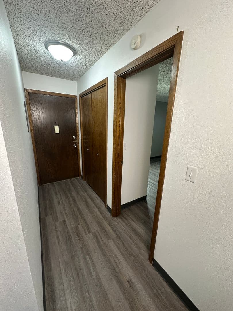 Wahpeton Apartment: 1305 11th Street North