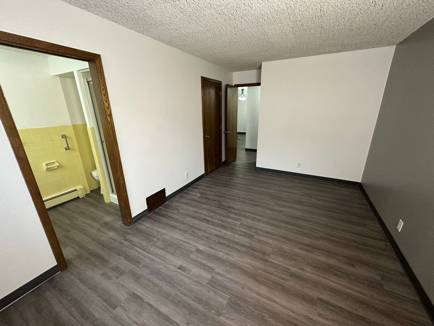 Wahpeton Apartment: 1305 11th Street North