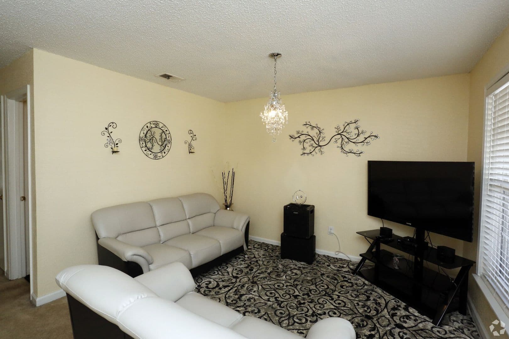 Pascagoula Apartment: 3201 Eden Street