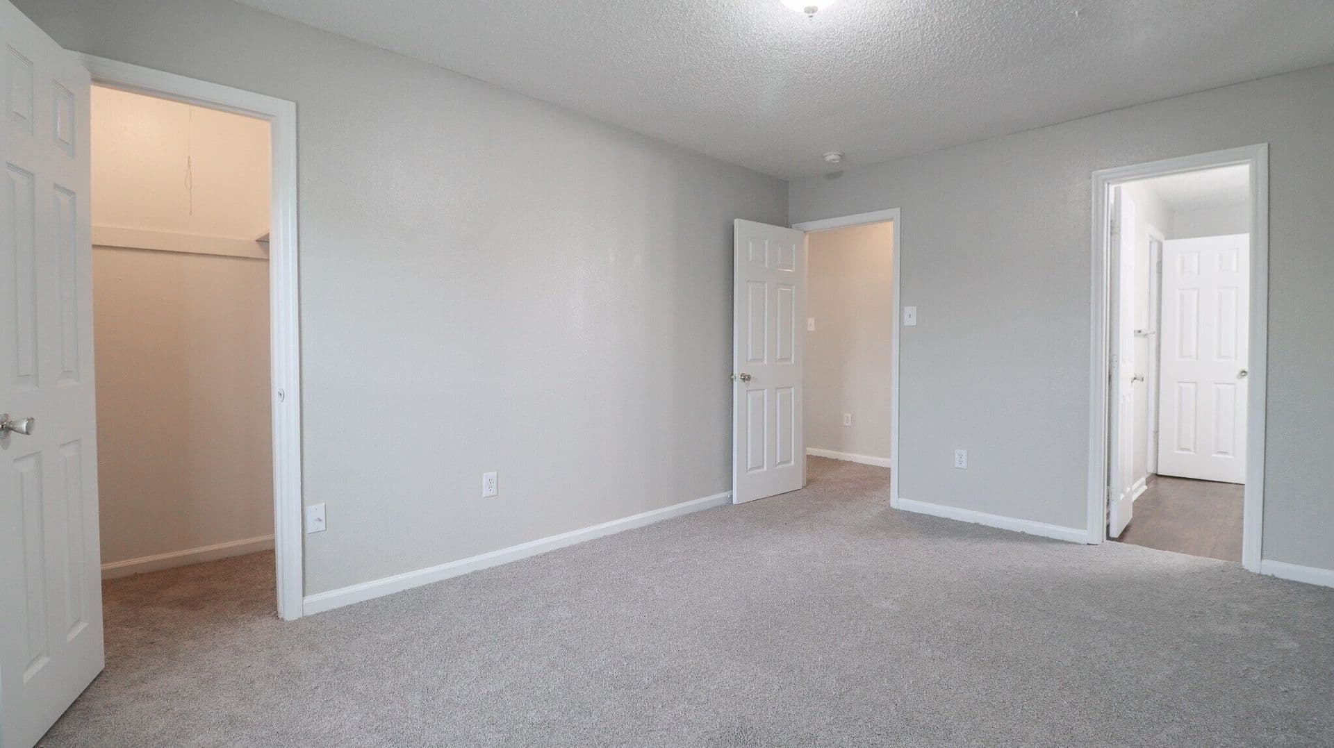 Pascagoula Apartment: 3201 Eden Street