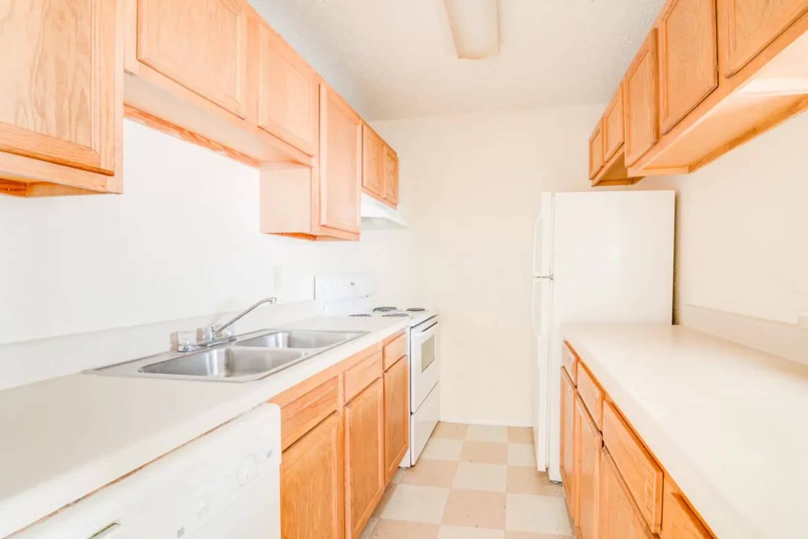 Pascagoula Apartment: 3201 Eden Street