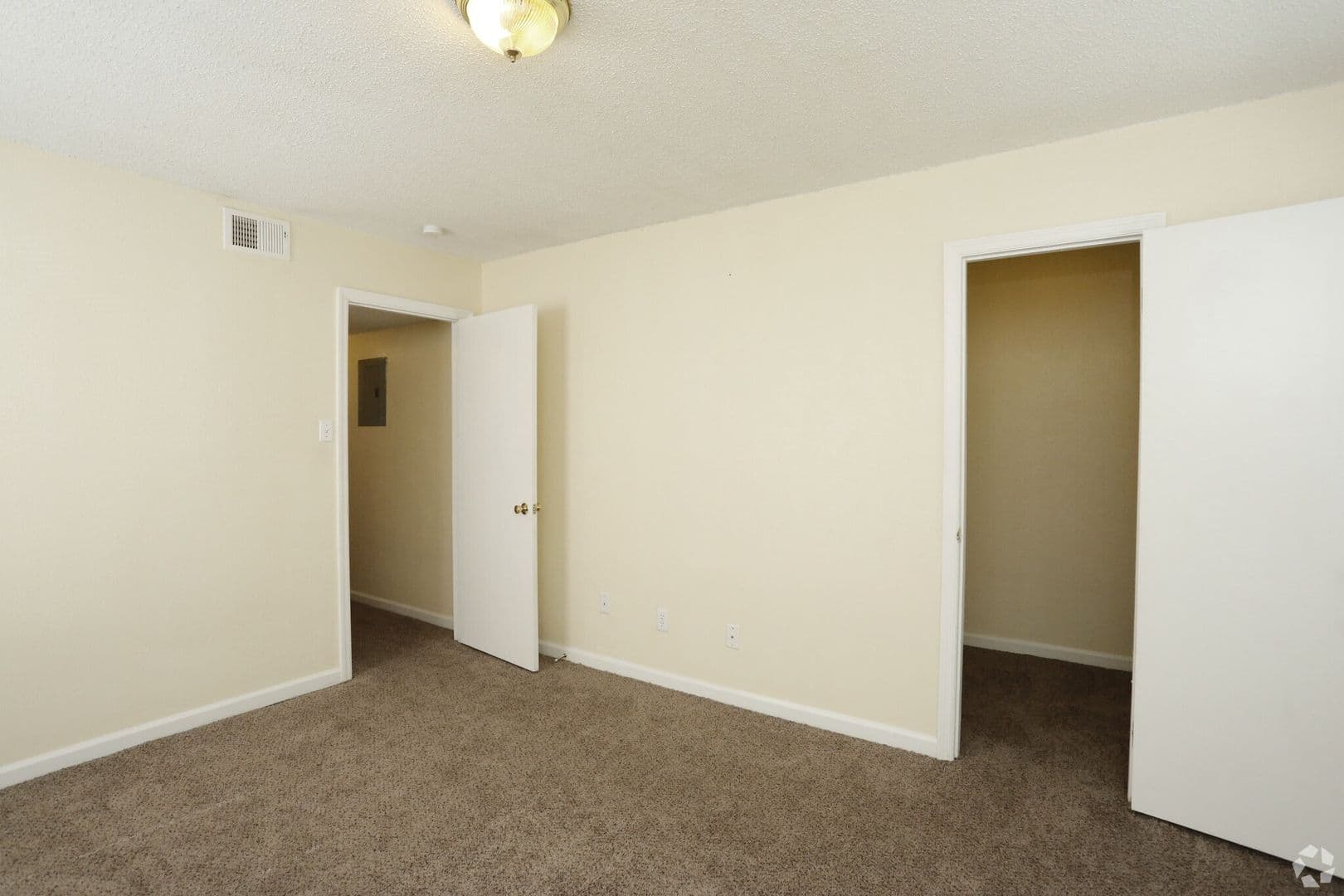 Pascagoula Apartment: 3201 Eden Street