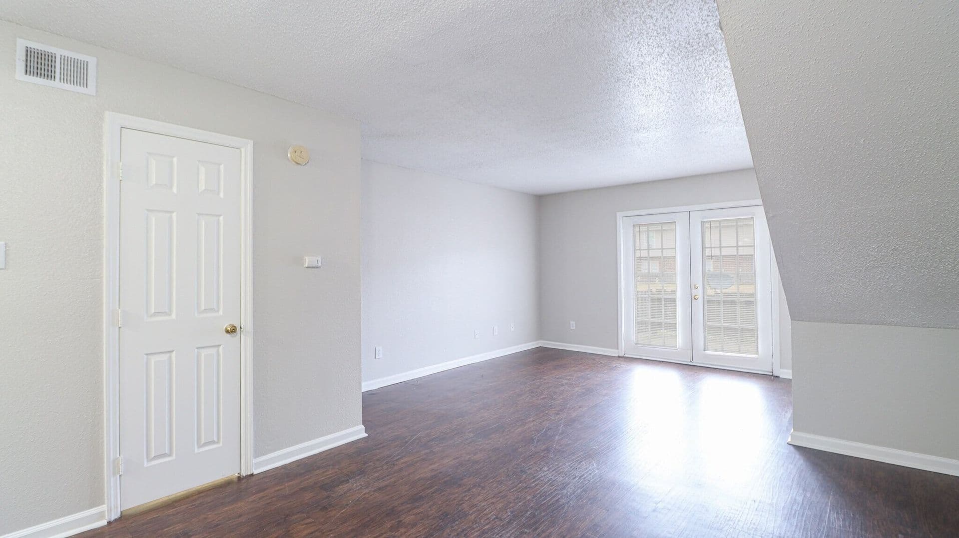 Pascagoula Apartment: 3201 Eden Street