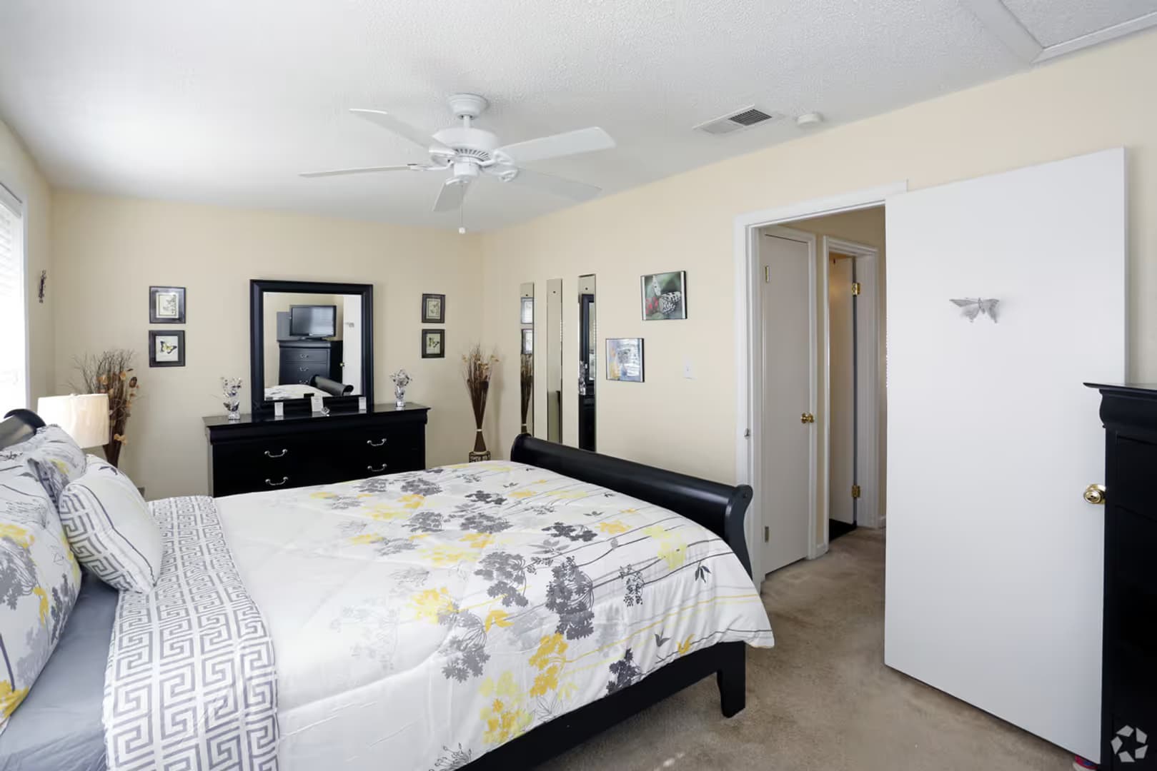 Pascagoula Apartment: 3201 Eden Street